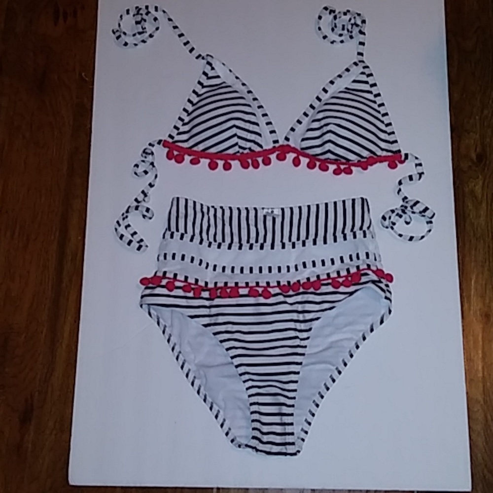 COCOSHIP Black and White Bathing Suit